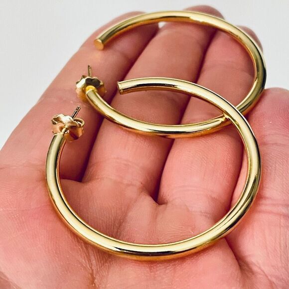 NWT Gorgeous Mia Fiore 18”D Hoops 18kt Gold Pleated Bronze Hoop earrings - Picture 6 of 12